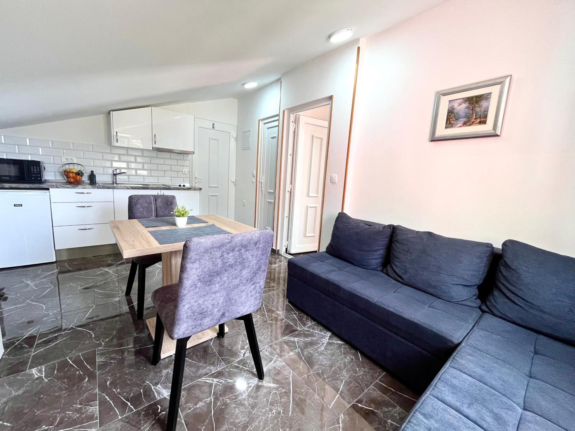 מליני Villa Sunset מראה חיצוני תמונה